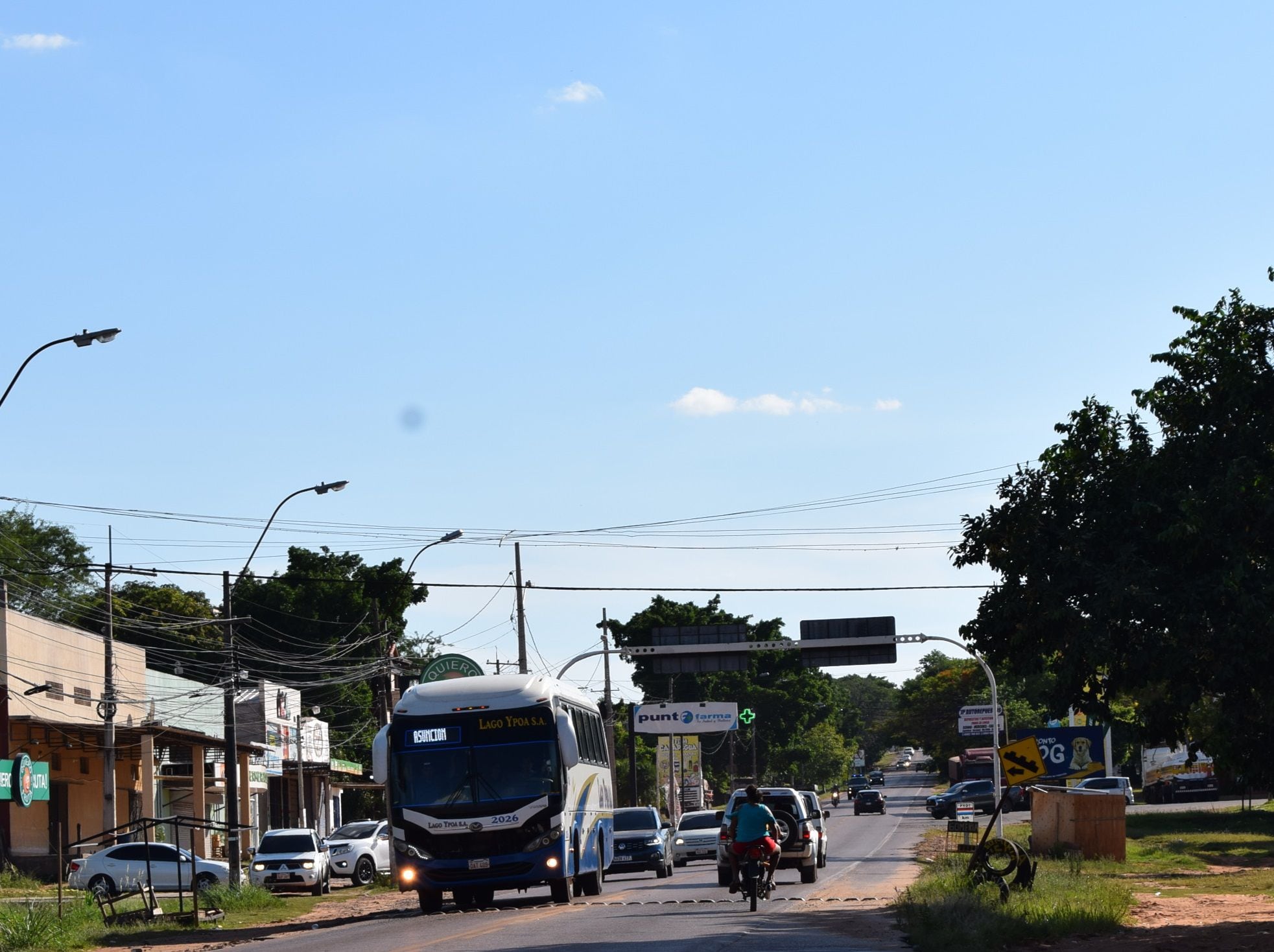 Las unidades de transporte público que realizan viaje a Asunción ya comenzaron a salir de las terminales de la zona.