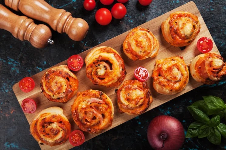 Pizza rolls con masa de hojaldre comprada: sabor y practicidad -  Gastronomía - ABC Color