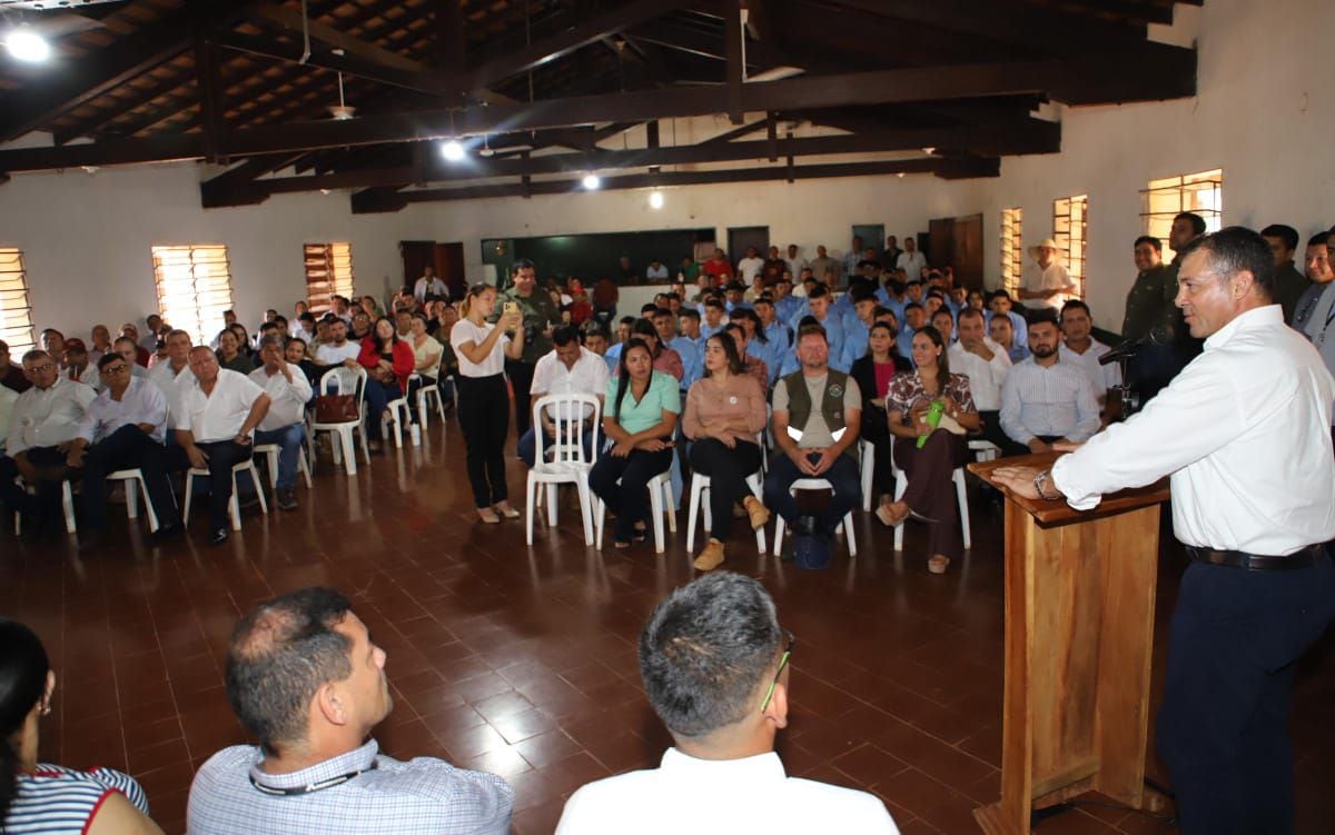 Video: “No quiero saber de ninguno con tendencia homosexual en esta escuela”, dijo ministro de Agricultura