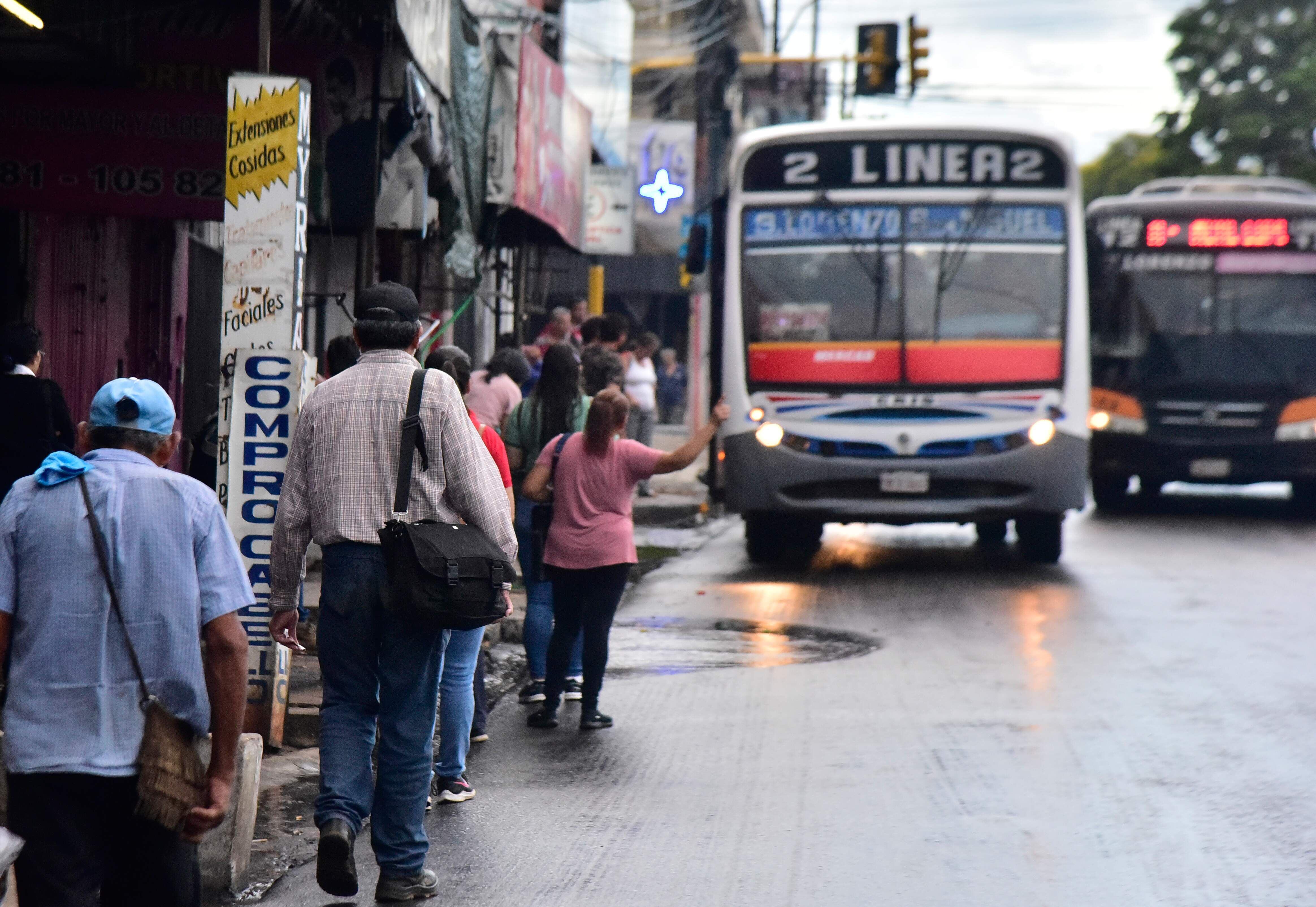 ¿Cómo tributan las empresas de transporte en Paraguay?