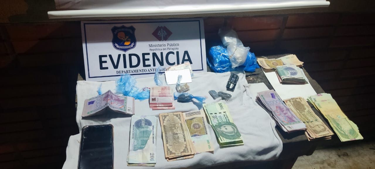 Incautan crack y dinero en efectivo en dos allanamientos en Cordillera