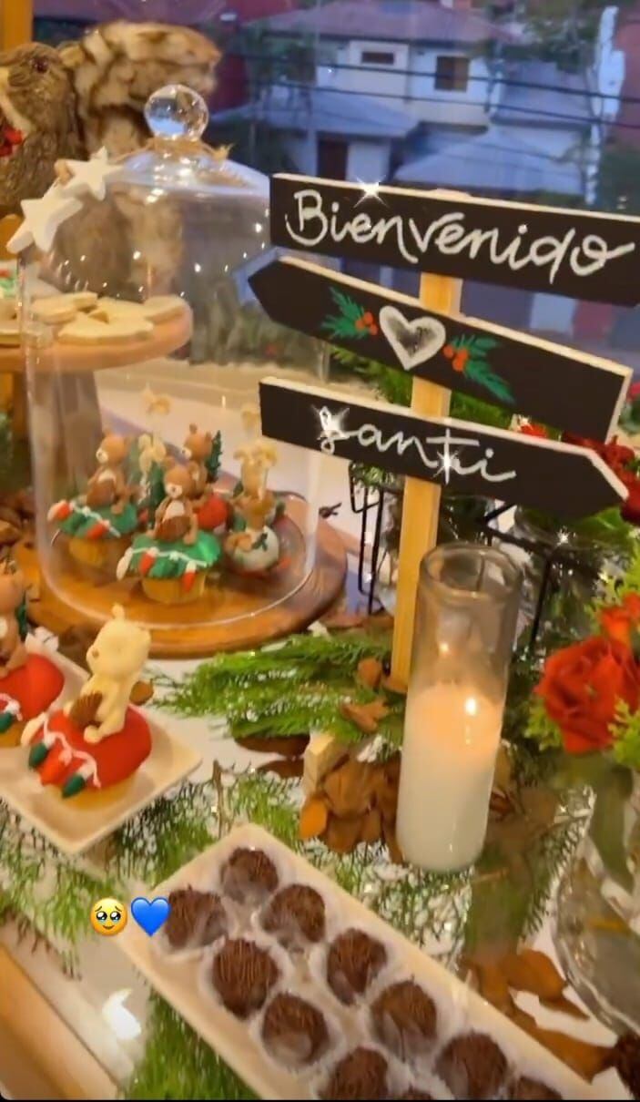 Toda la temática del baby shower de Annita Chase giró en a la Navidad. (Captura de la historia de Instagram de Anna Chase)