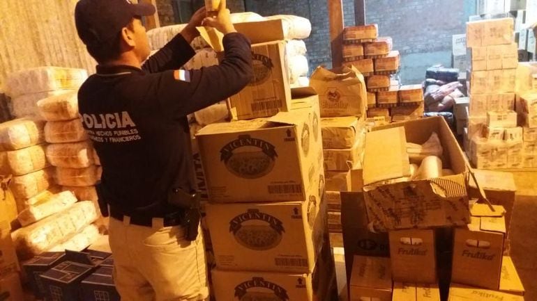 Incautan Mercaderías Por Valor De G 300 Millones En Encarnación Nacionales Abc Color 0192