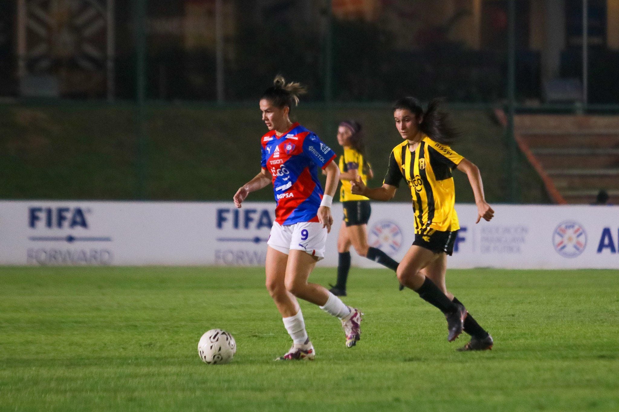 Fútbol Femenino: tres pelean por el último cupo de clasificación