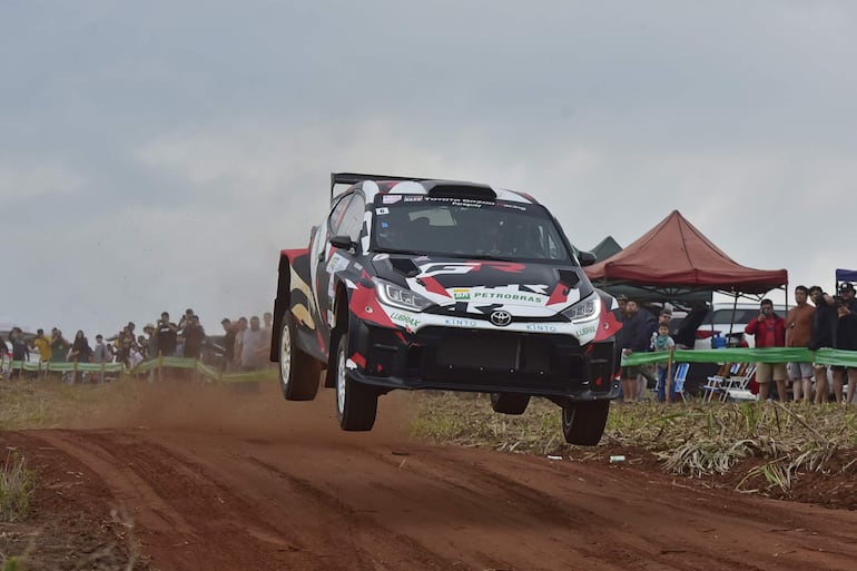 El Toyota GR Yaris Rally2, tripulado por Alejandro Galanti y Marcelo Toyotoshi, que fue parte de un control aleatorio del combustible utilizado, teniendo como resultado del análisis la presencia de Etanol.