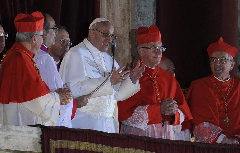 El papa Francisco cuando asumió como el líder de la Iglesia Católica, en 2013. 