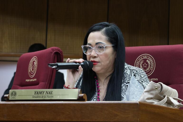 Norma Aquino, senadora cartista. 