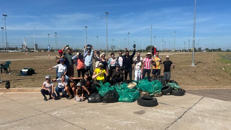 Jóvenes invitan a limpiar la Costanera de Asunción para que quede "una onda playa San José de Encarnación".