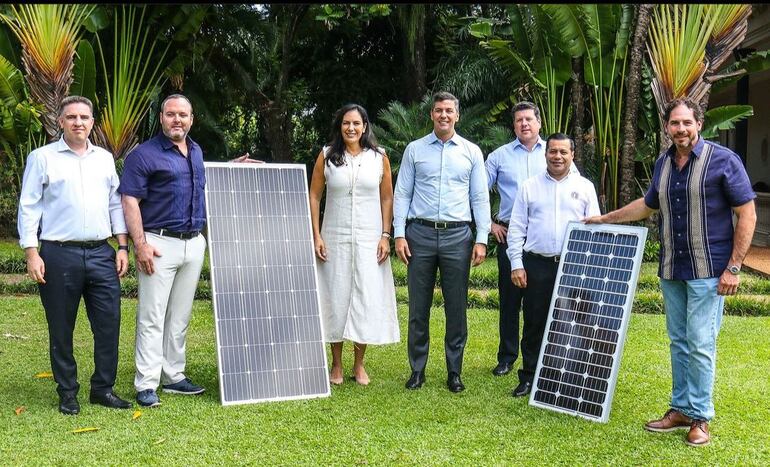 Acto de presentación del decreto reglamentario de la ley de energías renovables.