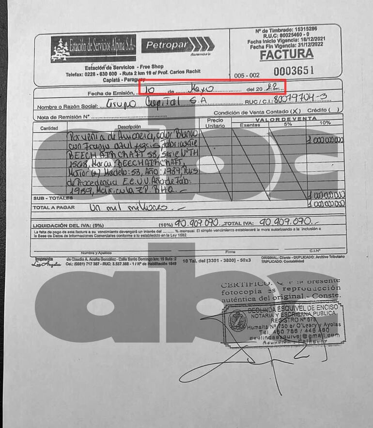 Factura presentada por Erico Galeano para justificar la venta de su avioneta, que está ligada a presuntos líderes narcos. El avión fue vendido justo el día del asesinato de Marcelo Pecci, en Colombia