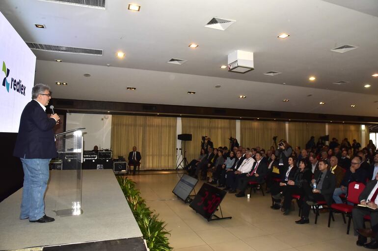 Titular de la UIP Enrique Duarte durante el acto de apertura de la XXV Expo Rueda