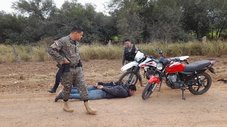 La policía detuvo a los sospechosos gracias a las imágenes de un circuito cerrado.