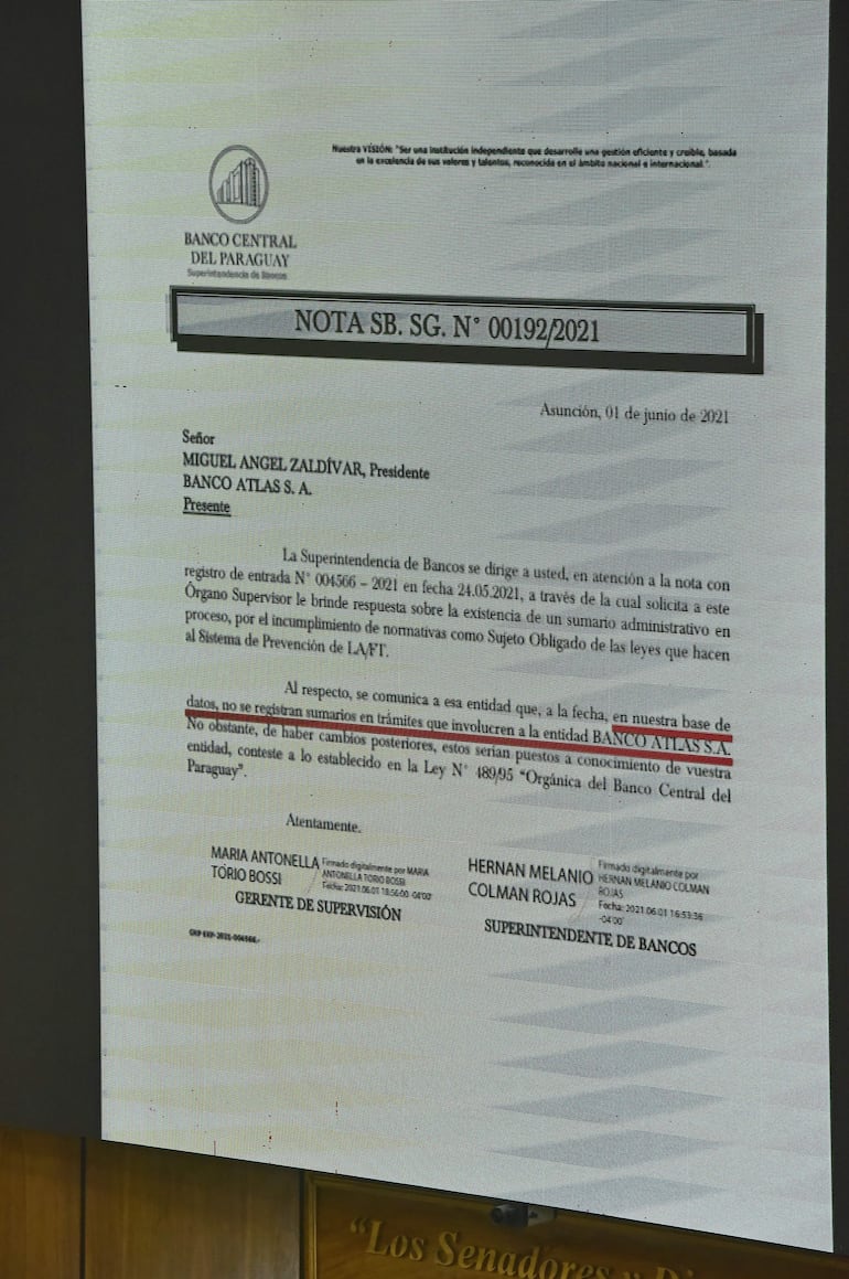 Respuesta del BCP donde consta que Banco Atlas no tiene ninguna incumplimiento de los protocolos contra lavado de dinero.