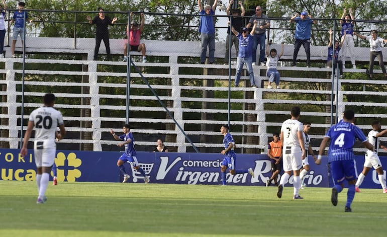 Sol de América goleó a Tacuary en Luque