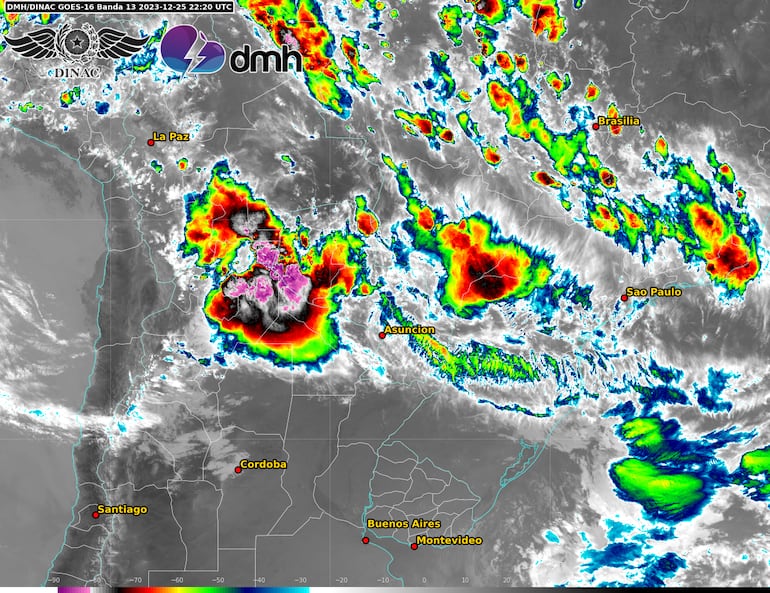 Tormentas se desarrollan sobre el territorio chaqueño esta noche.