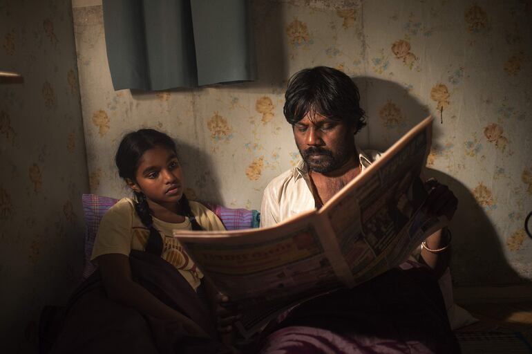 Dheepan (2015) retrata a través de sus protagonistas, que son tres inmigrantes, la angustia frente al aislamiento social y la sensación de no pertenencia.