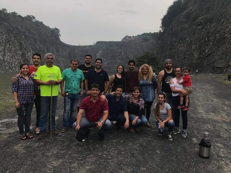 Vecinos y amigos unidos para la defensa del cerro Ñemby.