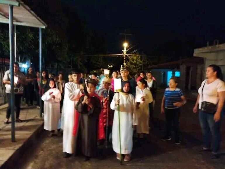 En la capilla San Jorge de San Antonio recrean el viacrucis.