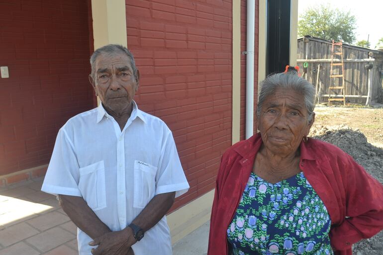 Pareja Ishir, zona de Fuerte Olimpo, accediendo al sueño de la casa propia.