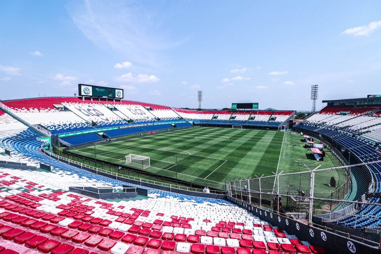 El estadio Defensores del Chaco a horas de Paraguay vs. Colombia por las Eliminatorias Sudamericanas al Mundial 2026.