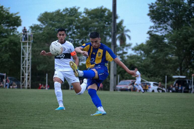 Los campeones derrotaron 1-0 a Sportivo Luqueño en Villeta.