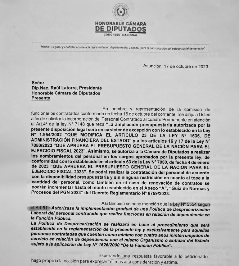 A diferencia de los “nepobabies”, hay contratados con 10 a 20 años de antigüedad que cobran G. 2 millones, que solicitaron por nota una solución al presidente de Diputados, Raúl Latorre, pero hasta ahora no son escuchados.