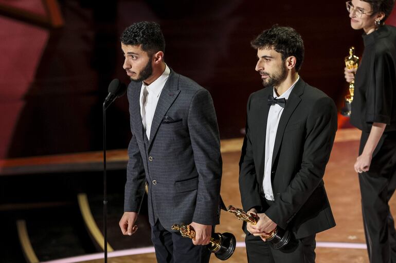 Basel Adra y Yuval Abraham recibieron el Oscar al Mejor Documental