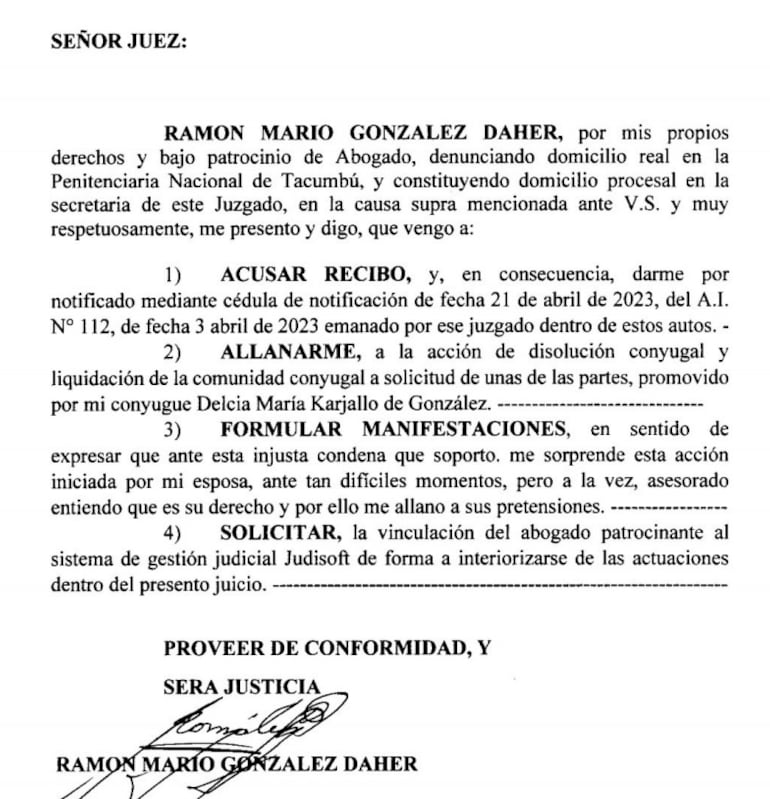 Facsímil de la contestación de Ramón González Daher, allanándose a la disolución conyugal con su esposa Delcia Karjallo.