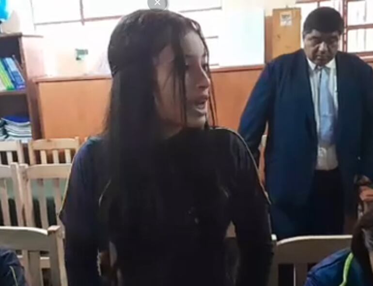 Estudiante secundaria increpó a supervisora de Pedro Juan Caballero por pésimas condiciones en las que desarrollan clases.