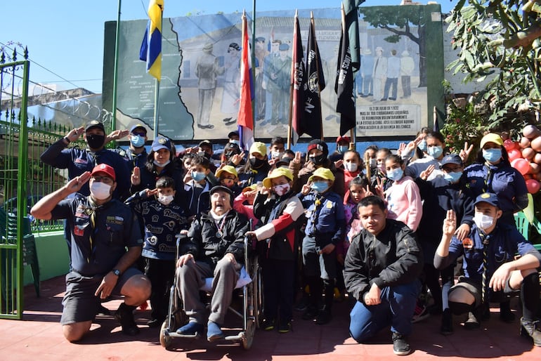 La Unión Paraguaya de Veteranos de la Guerra del Chaco de Luque (UPV Chaco) organizó un emotivo homenaje al veterano Canuto González Brítez.