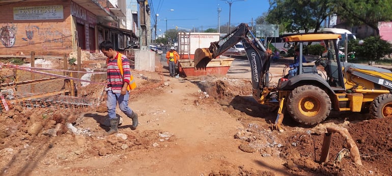 Desagüe pluvial Eusebio Ayala: comerciantes se quejan de caída de las ventas