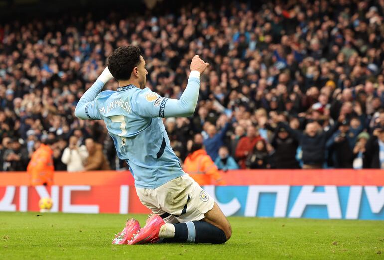 Omar Marmoush anotó tres goles para la victoria del Manchester City