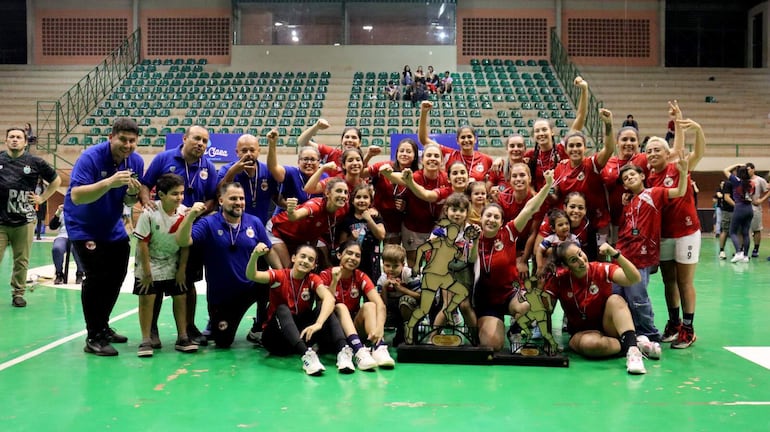 La selección amambaiense se consagró entre las féminas, conquistando su tercer título nacional.