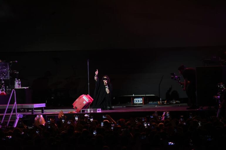 Jared Leto con Thirty Seconds to Mars en el escenario de Asunciónico 2024.