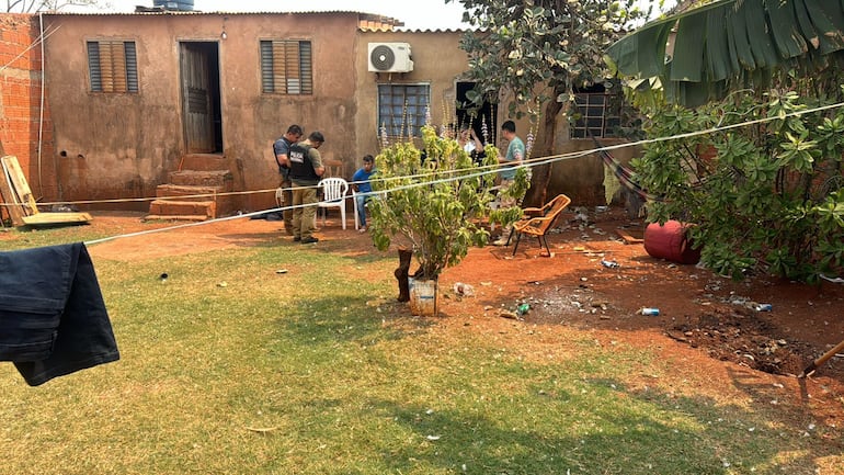 El allanamiento se dio sobre la calle Naciones Unidas de la fracción Santa Ana, a escasos 300 metros de la Penitenciaría Regional de Pedro Juan Caballero.