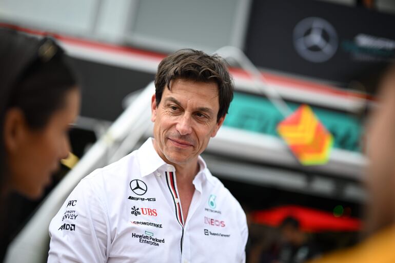 Toto Wolff, jefe de la escudería Mercedes-AMG Petronas, durante la clasificación del Gran Premio de Mónaco 2022 de la Fórmula 1.