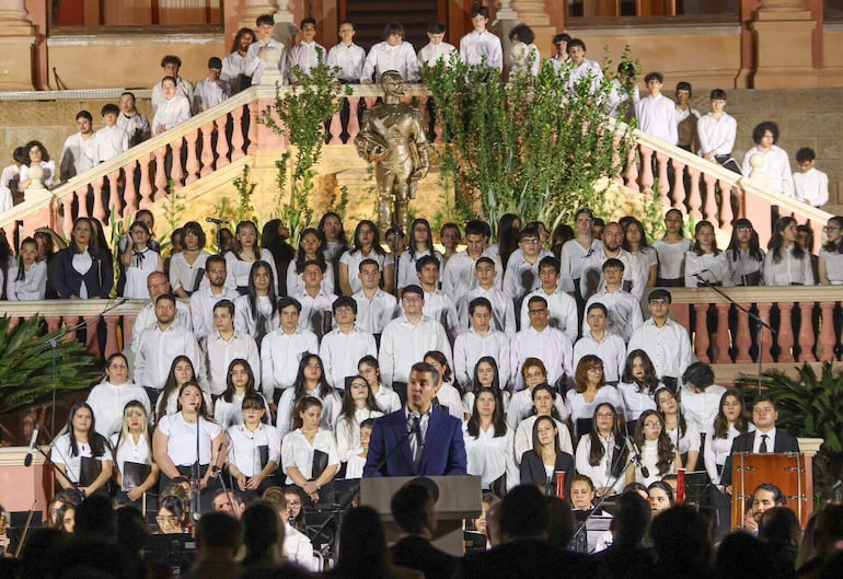 El presidente de la República Santiago Peña participó de la presentación del Instituto Superior Nacional de Música (Isnamu) en el Palacio de López.