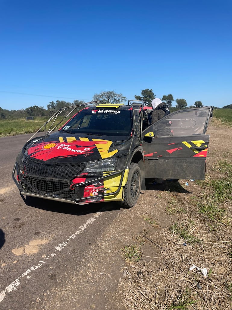 Los integrantes del Team La Renga, con sus dos Skoda Fabia de Luis y Miguel Ortega, estuvieron probando en el Chaco.