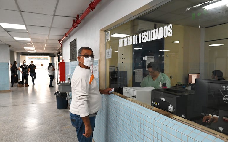 Área de laboratorio del Hospital Central. 