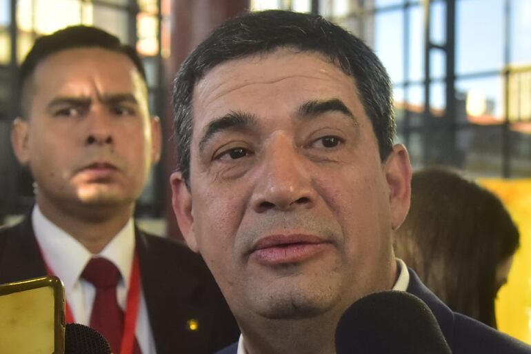 El ahora exvicepresidente Hugo Velázquez, tras la entrega de mando en el Congreso Nacional.