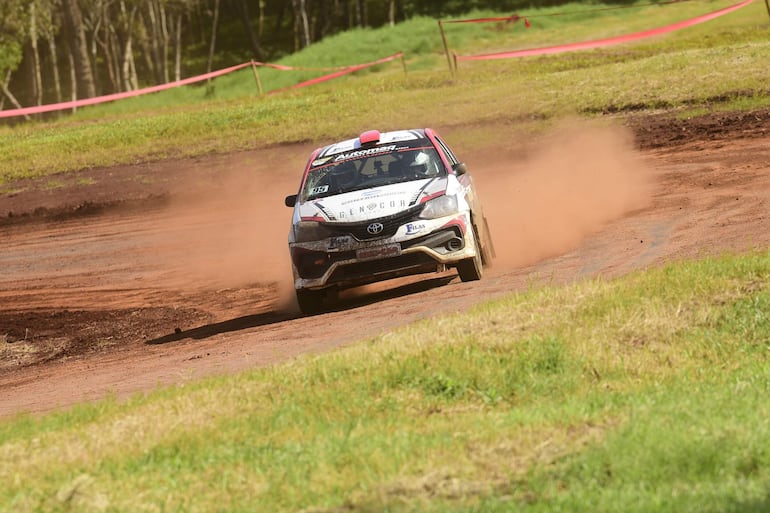 Terceros en la general de la tracción sencilla y vencedores de la RC5, Aldo Stahl y Adrián Barreto.