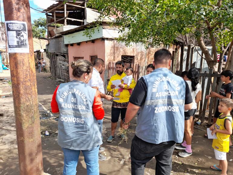 La Municipalidad de Asunción trabaja en la concienciación de los ciudadanos sobre la prohibición de la tenencia de animales de granja en la ciudad.