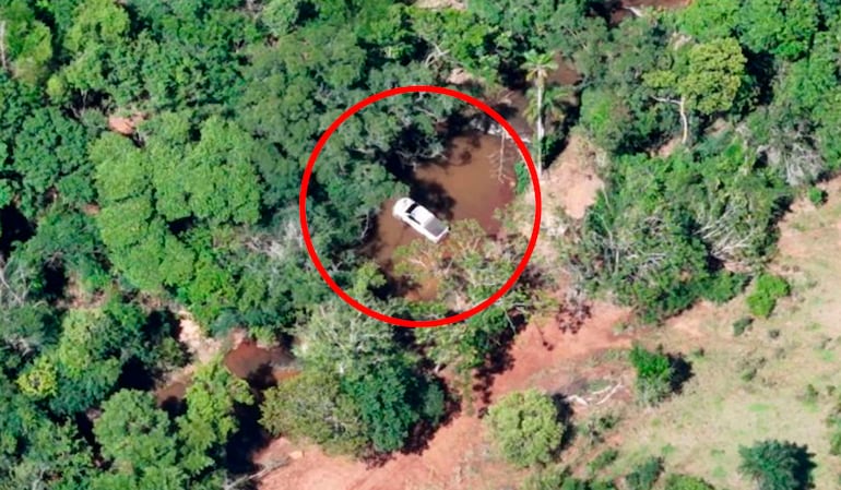 Foto aérea captada con un drone de la Senad, en el campamento marihuanero desmantelado en la colonia Cadete Boquerón de la ciudad de Capitán Bado.