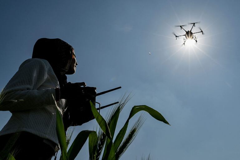 Las “hermanas dron” impulsan el cambio social en la India rural, un programa del Gobierno de Narendra Modi.
