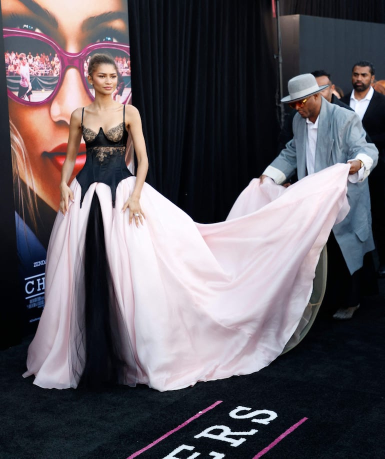 ¡Diosa! Zendaya llegando a la premier de "Challengers" en Los Ángeles, California. (Michael Tran / AFP)