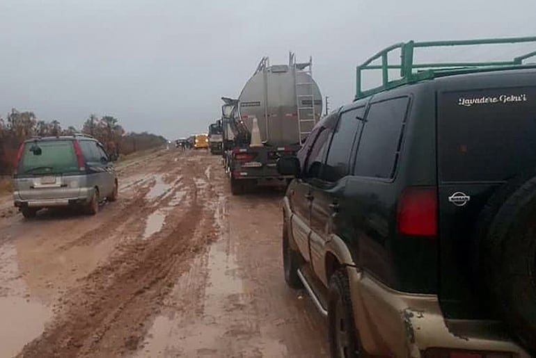 En estas condiciones está la ruta Pozo Colorado-Concepción, pese a que el Estado invirtió millones en la misma.