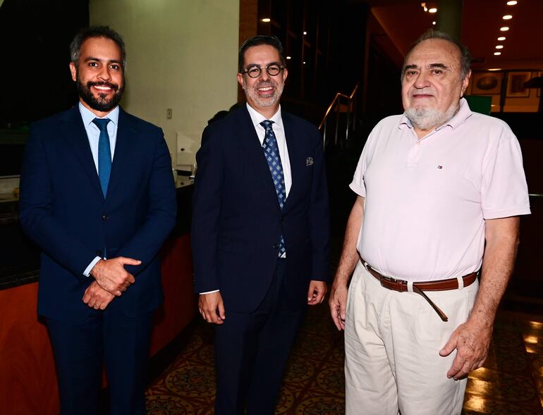 Pedro Moreira, Ney Canani y José Eduardo Alcázar.