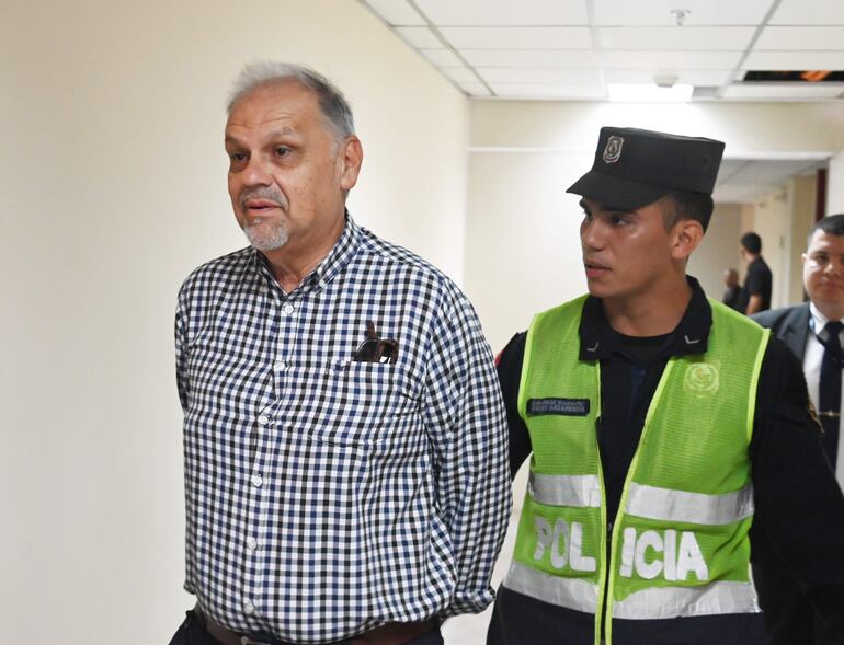 Joaquín Roa, en Palacio de Justicia, tras una de sus audiencias.