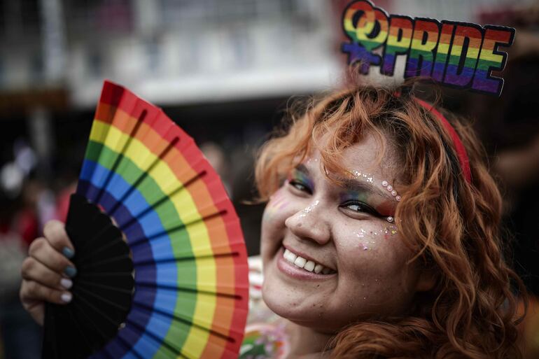 Cientos de personas inundaron de color las calles de la capital de Costa Rica para celebrar la diversidad sexual y exigir respeto a los derechos humanos de la población lésbica, homosexual, bisexual, transexual e intersexo (LGBTI). 