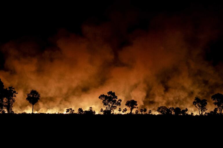 Un fuerte incendio en Brasil.